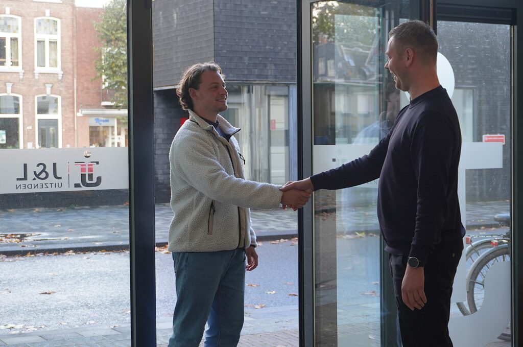 Dylan J&L Uitzenden welkom heten kandidaat